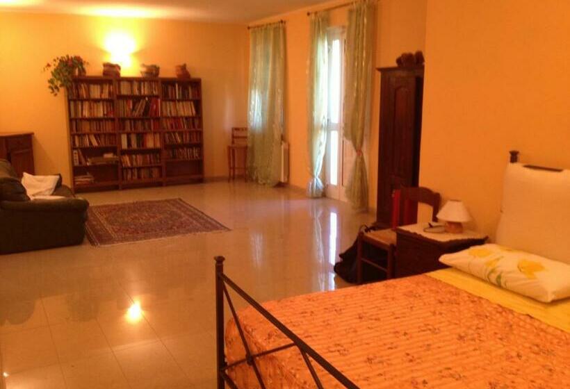 اتاق استاندارد, Villa Naclerio