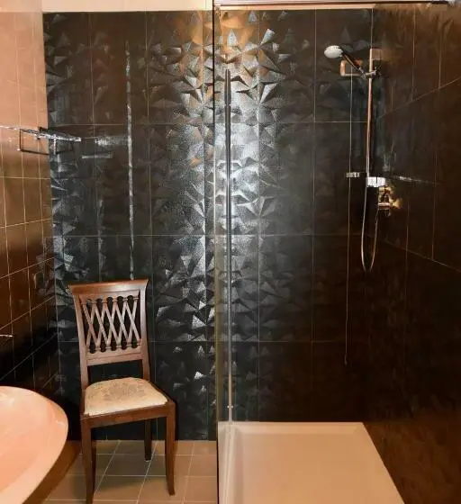 Standard-huone, Villamena