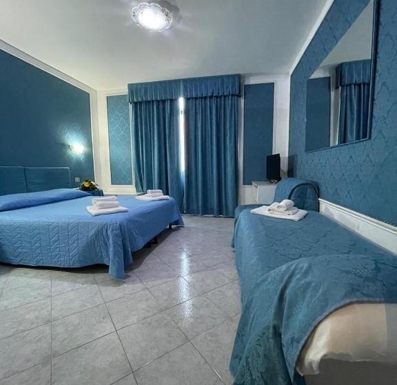 חדר סטנדרט לשלושה, Michelangelo