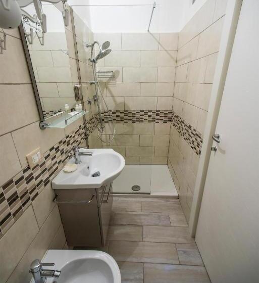 اتاق راحتی سه تخته, Sabatino