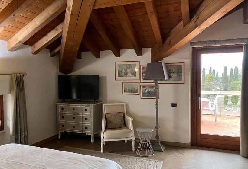 غرفة قياسية, Villa Pioppi