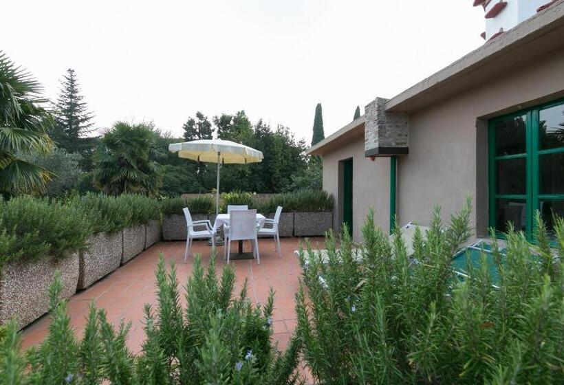 اتاق استاندارد چهار تخته, Villa Pioppi