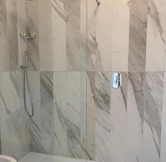 غرفة قياسية ثلاثية, Villa Pioppi