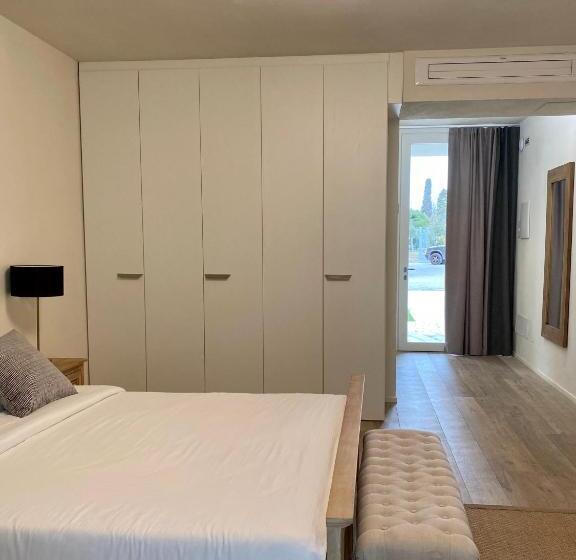 اتاق استاندارد سه نفره, Villa Pioppi