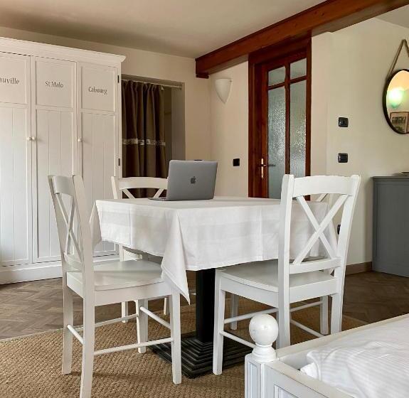 اتاق استاندارد چهار تخته, Villa Pioppi