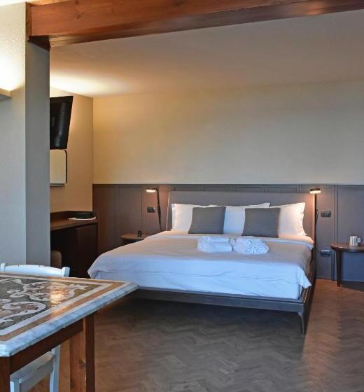 اتاق استاندارد چهار تخته, Villa Pioppi