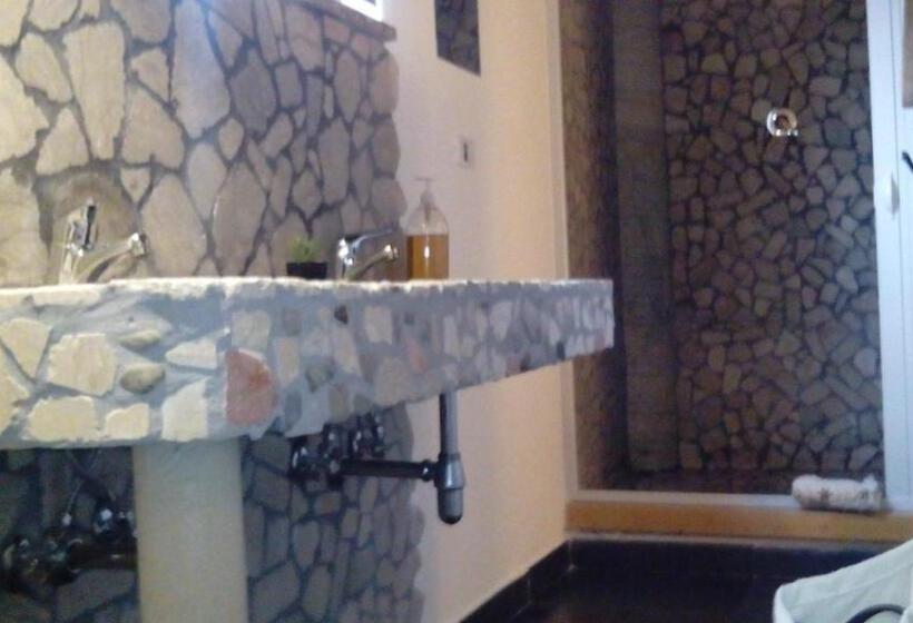 ガーデンビュースイート, B&b Casa Vacanza Verzellino