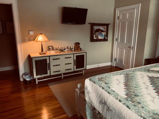 Номер Deluxe Кровать Кинг, Farrell House Lodge At Sunnybrook Trout Club