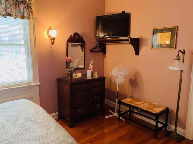 スタンダードルーム, Farrell House Lodge At Sunnybrook Trout Club