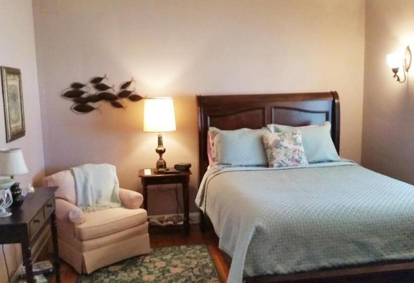 スタンダードルーム, Farrell House Lodge At Sunnybrook Trout Club