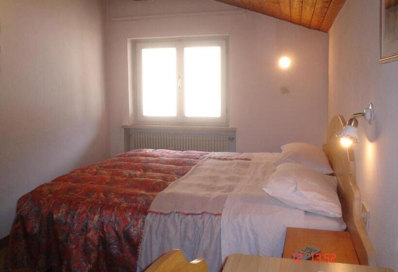 带共用浴室的标准房间, Garnì Villa Cecilia