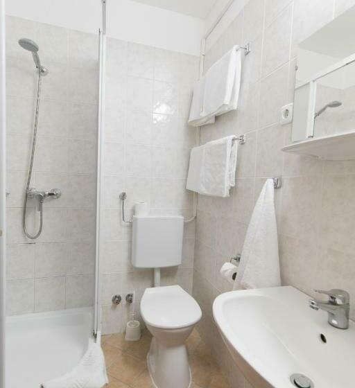اتاق استاندارد در طبقه همکف, Hello Balcsi Apartmanház