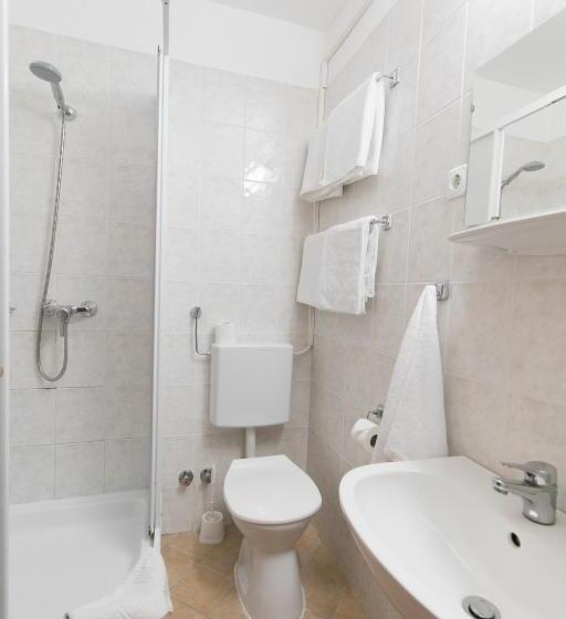 اتاق سوپریور, Hello Balcsi Apartmanház