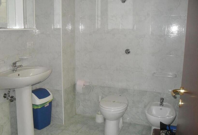 اتاق استاندارد چهار تخته, Mamma Assunta