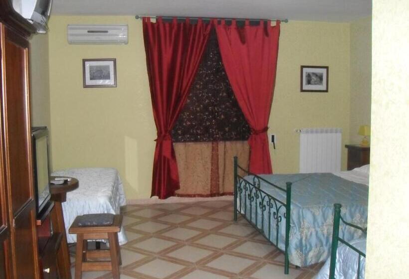 اتاق استاندارد چهار تخته, Mamma Assunta