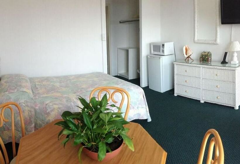 Люкс, Gold Crest Motel