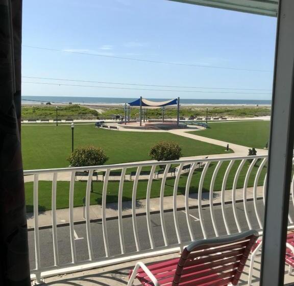 デラックスルーム, Gold Crest Motel