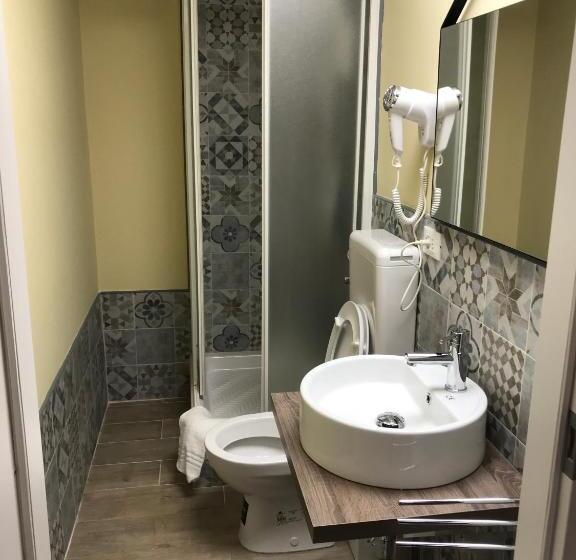 Pokój Standard Trzyosobowy, Domus La Foce