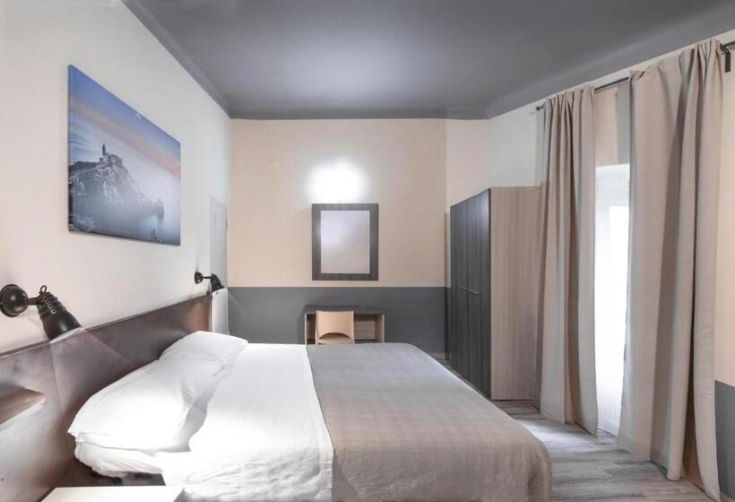 اتاق استاندارد چهار تخته, Albergo La Villetta