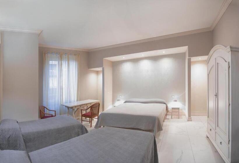 اتاق استاندارد سه نفره, Albergo La Villetta