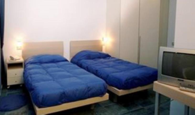 غرفة قياسية ثلاثية, Balbo