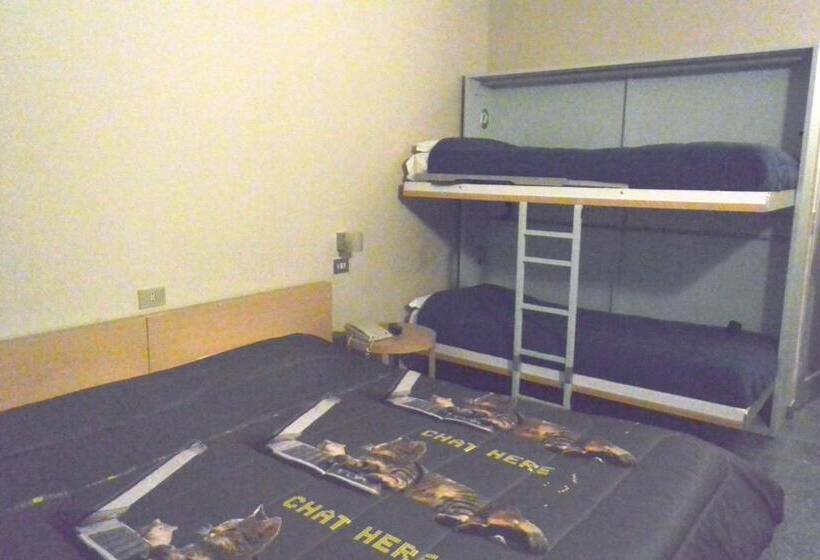 غرفة قياسية رباعية, Balbo