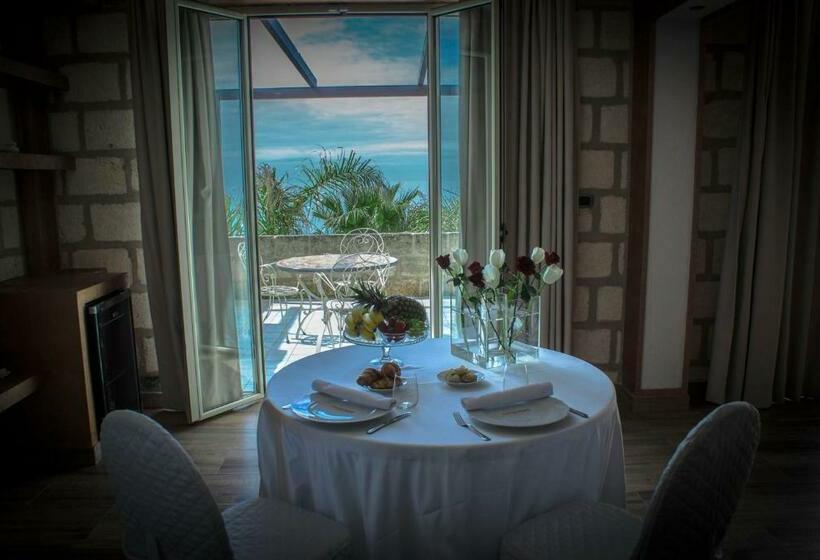 Люкс, Caposperone Resort