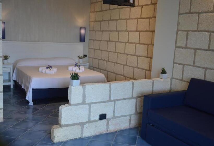 Номер Стандарт Трехместный, Caposperone Resort