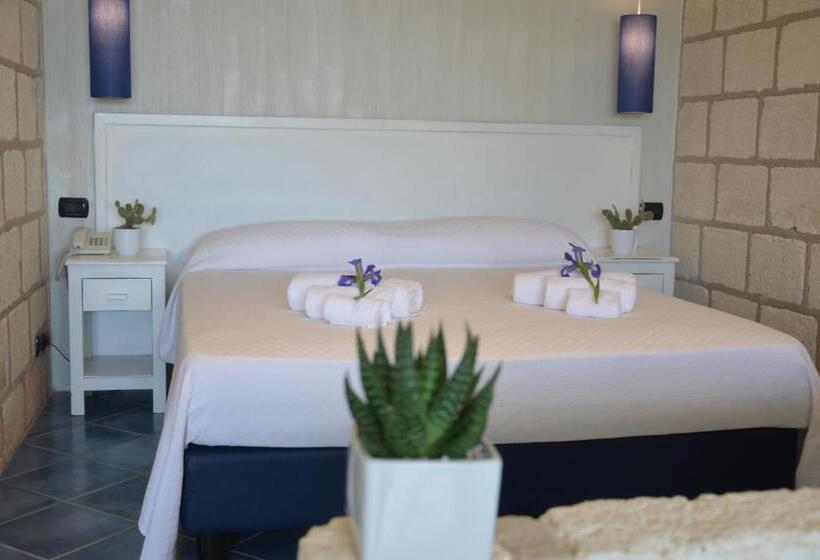 Номер Стандарт Трехместный, Caposperone Resort