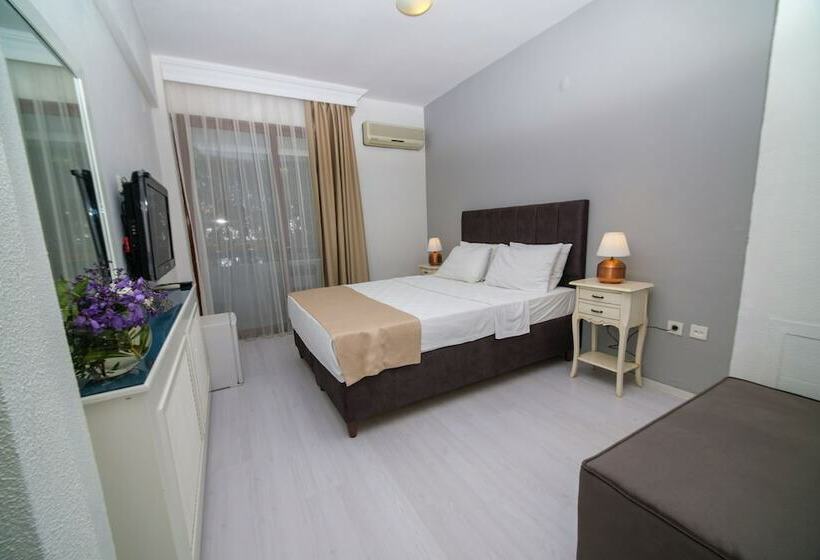 标准间带阳台, Cesurlar