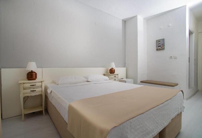 标准间带阳台, Cesurlar