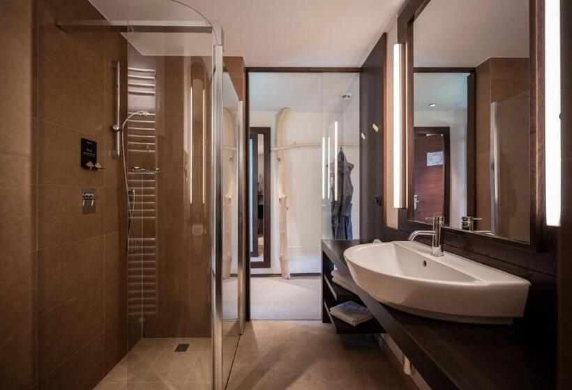 带阳台的高级房间, Das Mühlwald   Quality Time Family Resort