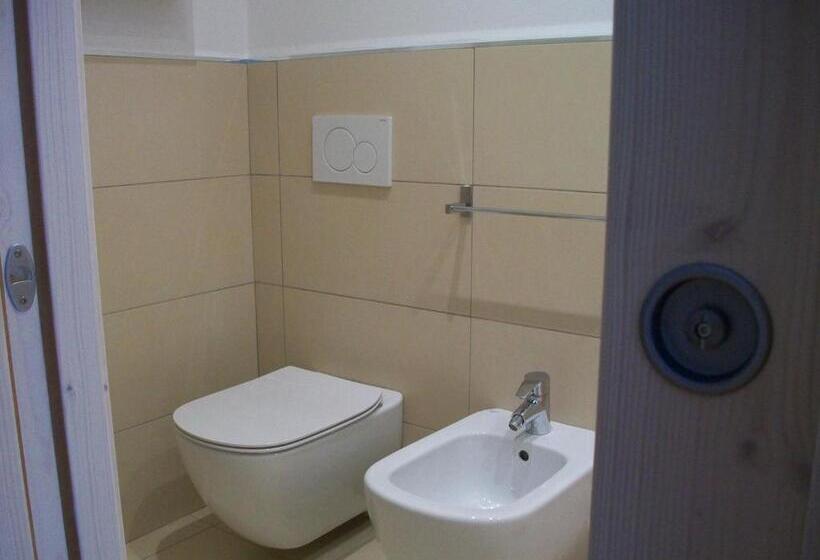 جناح جونيور مزوَّد بشرفة, Garni San Lorenzo