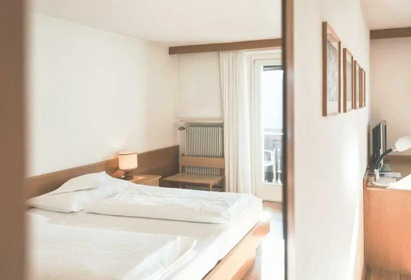 Standard Neljän Hengen Huone, Gasthof Stern