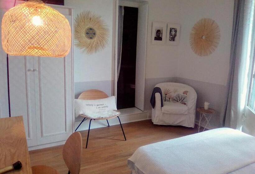 Номер Стандарт, Hôtel Camou