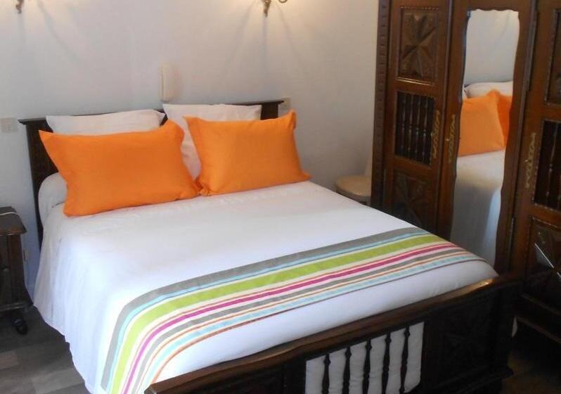 Номер Стандарт, Hôtel Camou