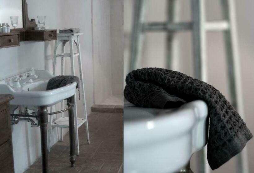 标准间, La Saracina