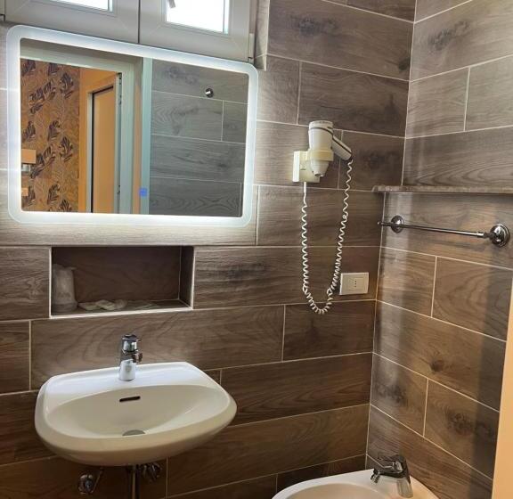 Номер Economy, Liu