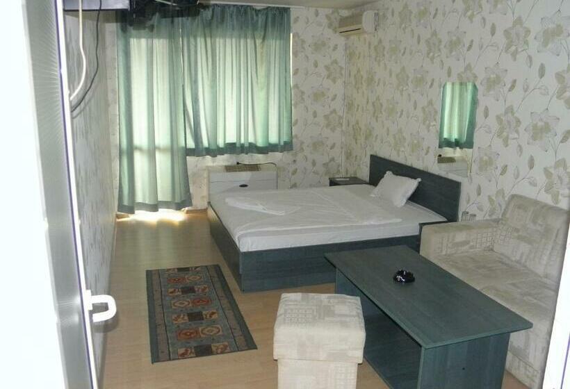 غرفة قياسية, Pilevski