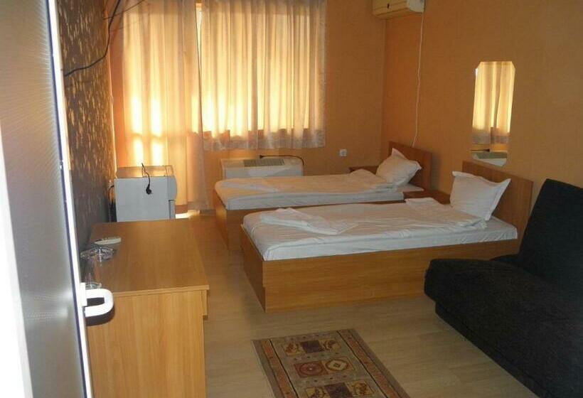 غرفة قياسية, Pilevski