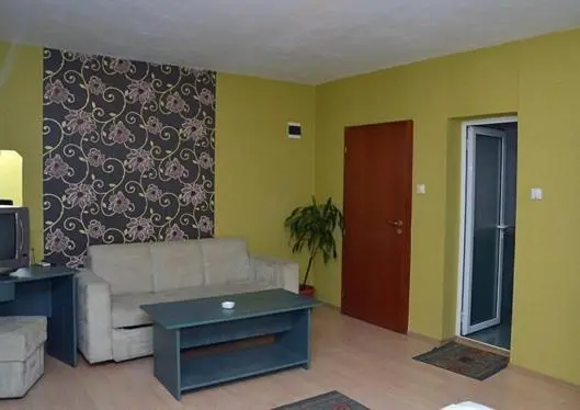 Estudio Estándar, Pilevski
