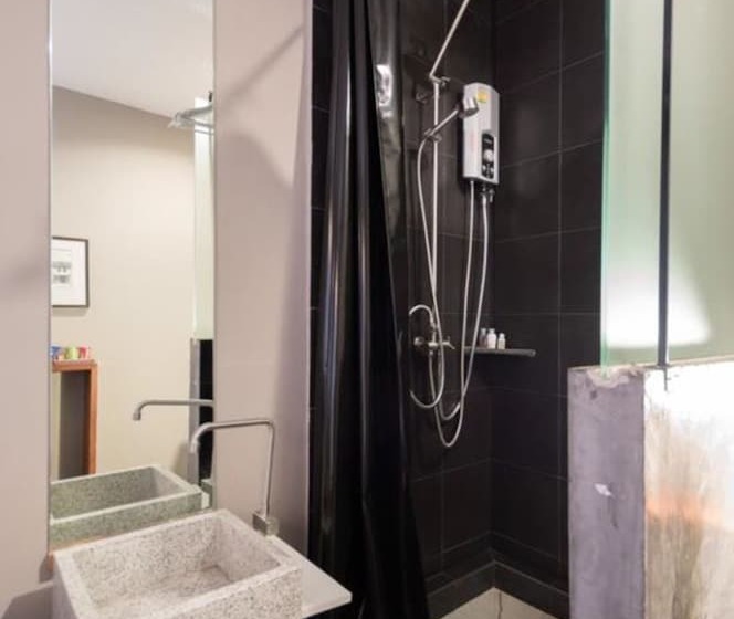 اتاق استاندارد, The Urban Room