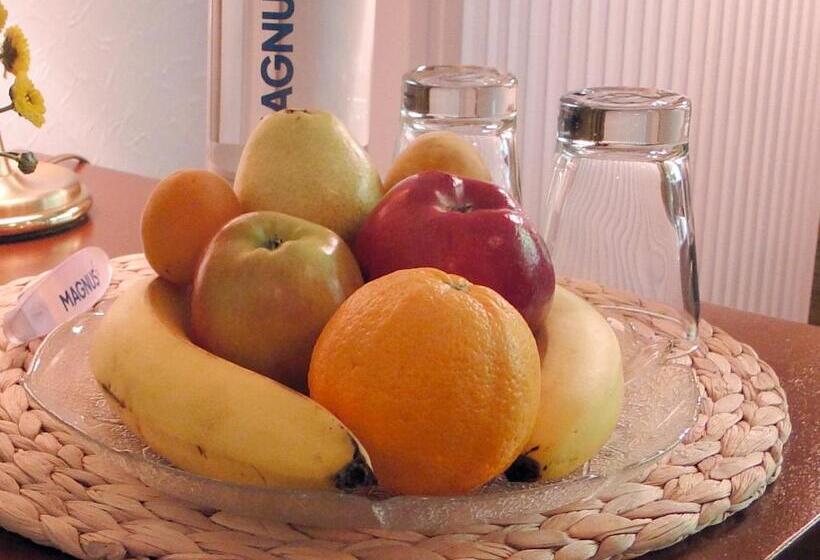 غرفة قياسية, Zum Goldenen Hirsch