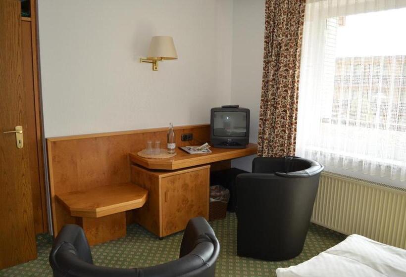 غرفة قياسية, Zum Goldenen Hirsch