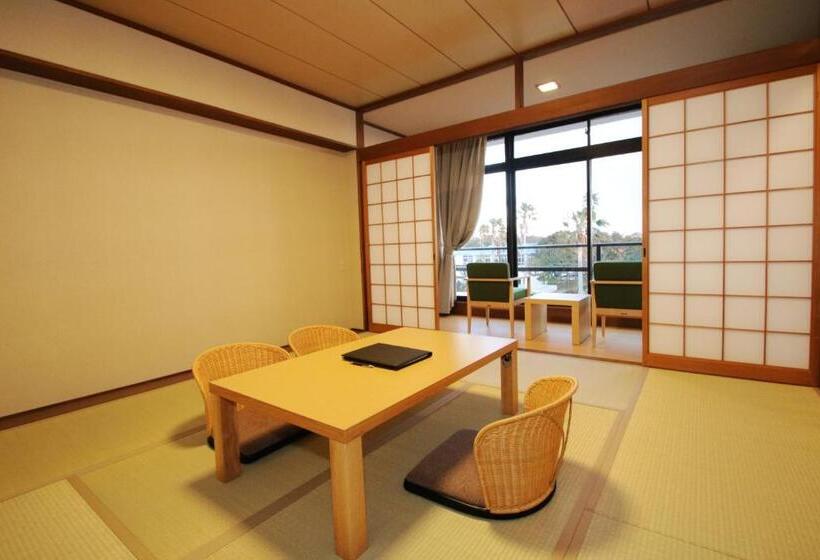 غرفة قياسية رباعية مطلة على الحديقة, Infinito Hotel And Spa