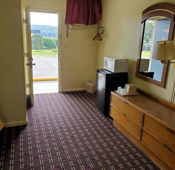 スタンダードルーム, Dollar Inn