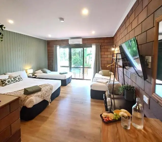 デラックスファミリールーム, Malanda Lodge