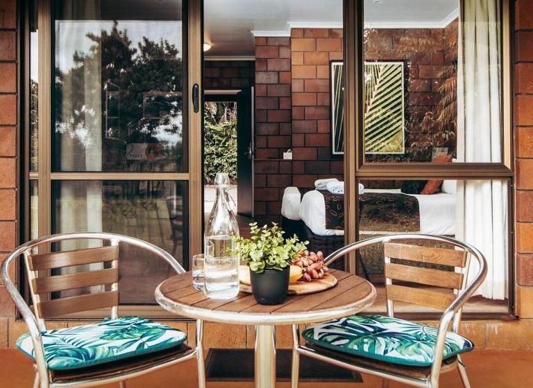 חדר דלוקס לשלושה, Malanda Lodge