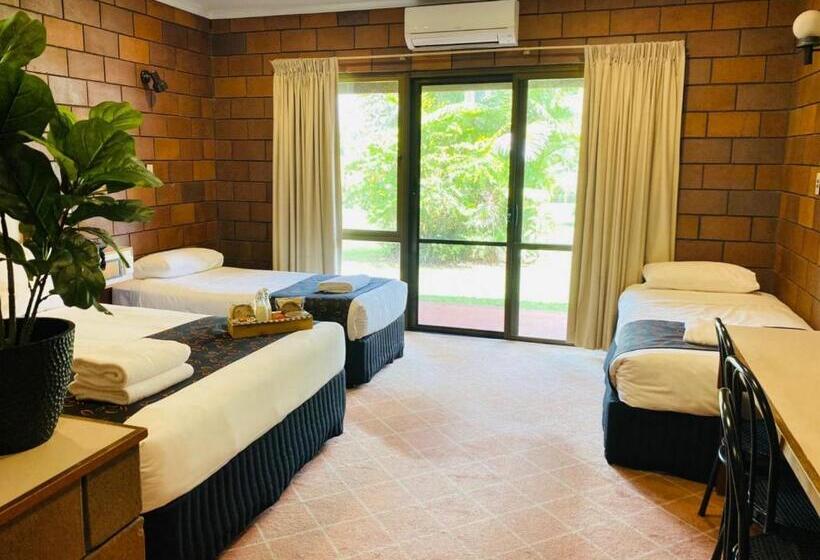 חדר משפחתי, Malanda Lodge