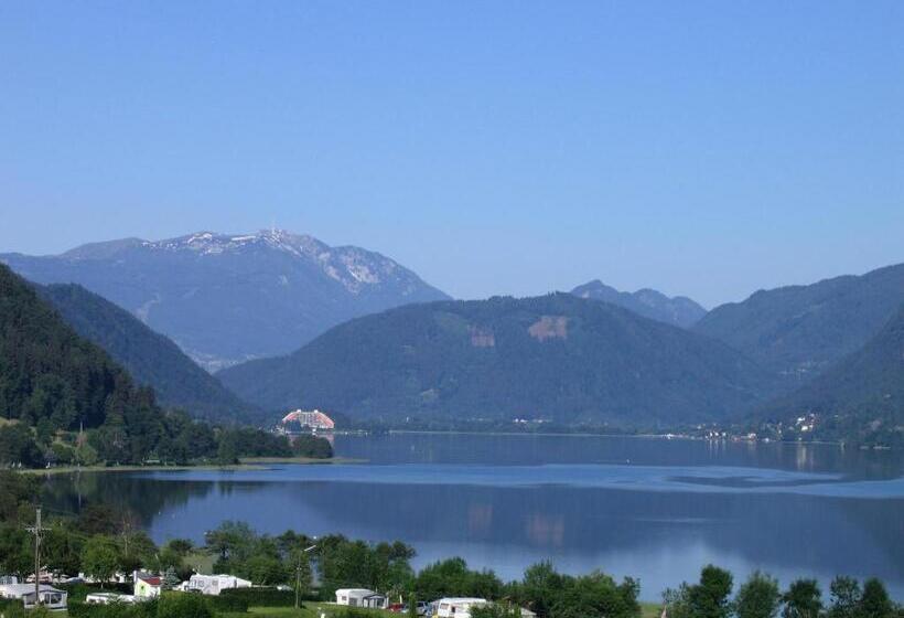 Standard studio with lake view, Pension Brönimann